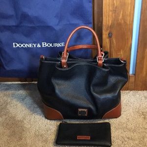 Dooney & Bourke Handbag